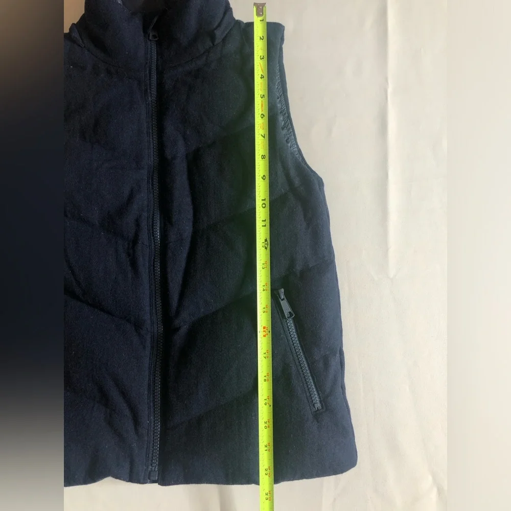 Gap women’s navy Primaloft wool blend vest size XS - Picture 8 of 10